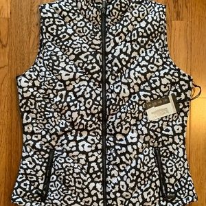 TAIL women’s quilted golf vest
